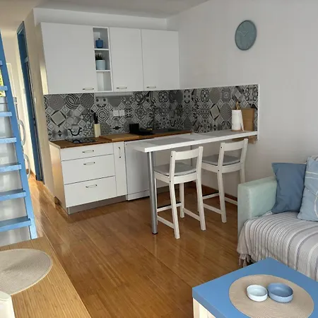 Ito Apartment *